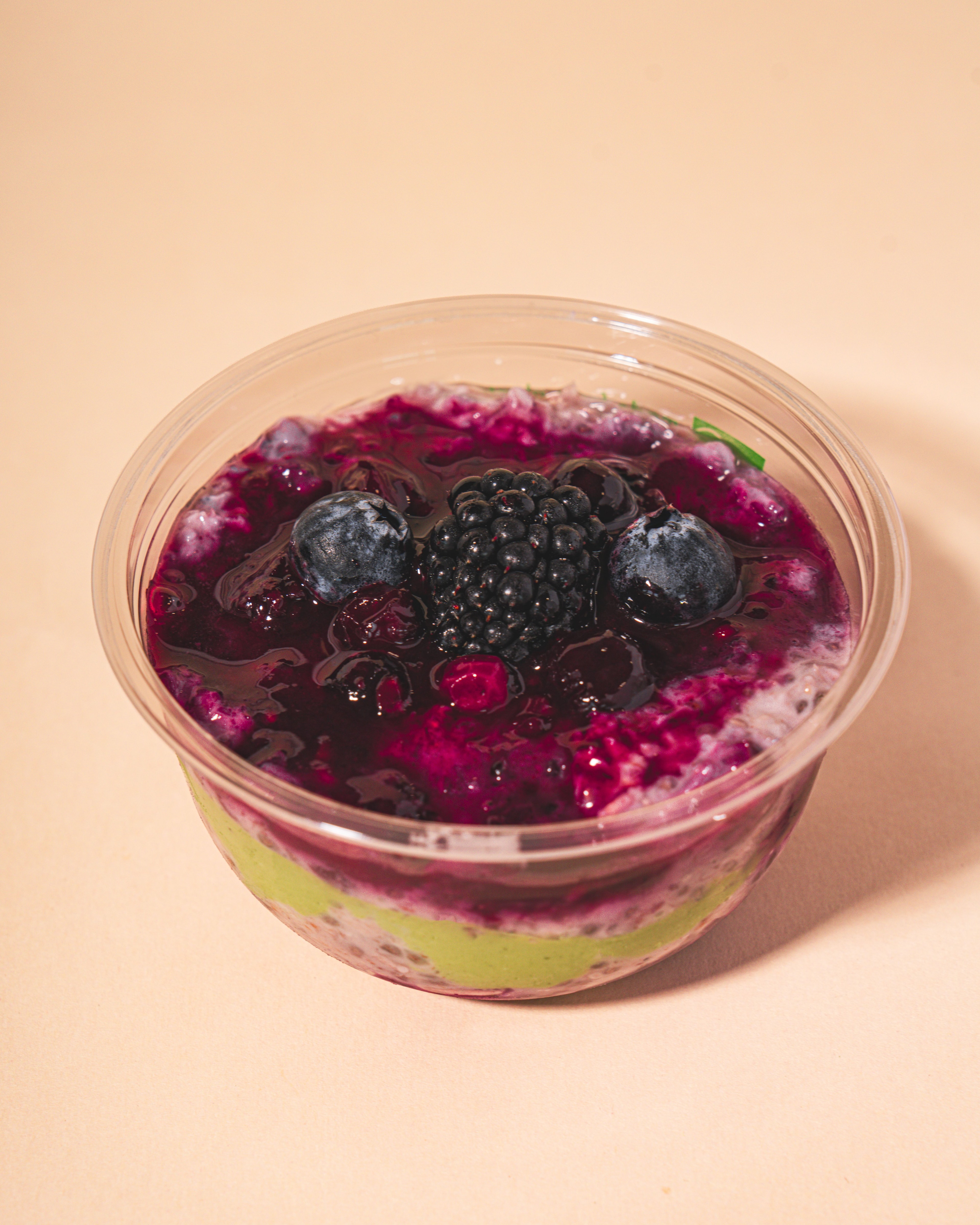 Matcha Mixed Berry Overnight Oats